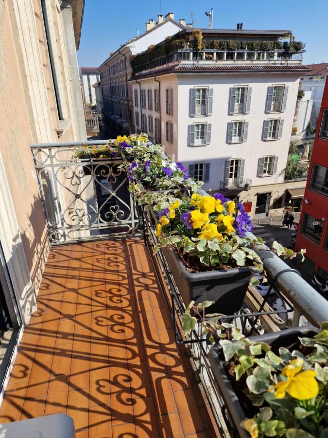 Ferienwohnung Cozy Flat Mins Walk To Navigli And Metro Porta Genova Mailand Exterior foto