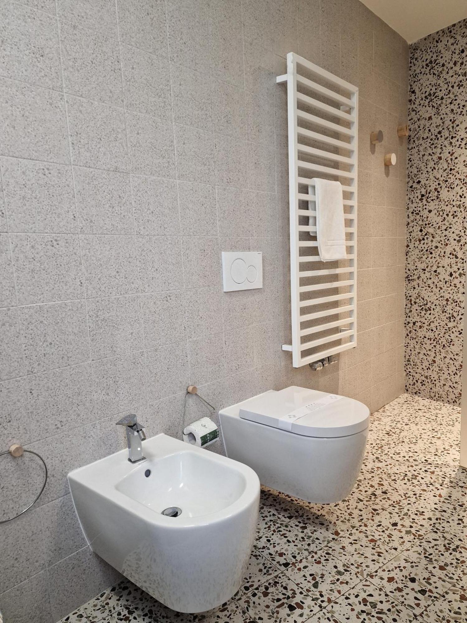 Ferienwohnung Cozy Flat Mins Walk To Navigli And Metro Porta Genova Mailand Exterior foto